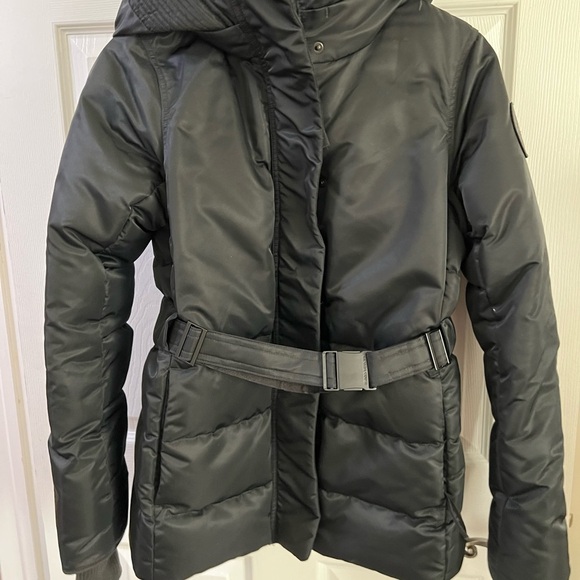 🎄🥗Like new condition Canada Goose MCKENNA Coat Black Size M - Picture 6 of 15